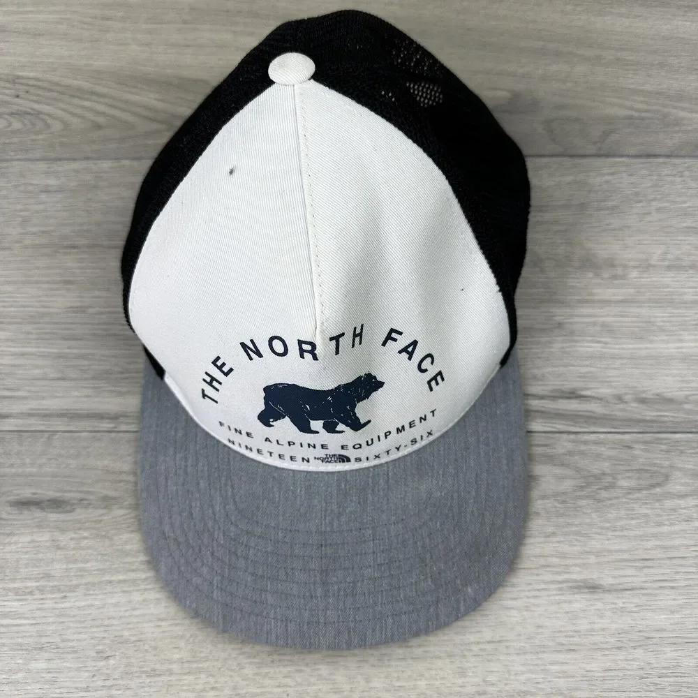 The North Face Snapback Hat Unisex One Size White Gray Mesh Back‎ Cotton